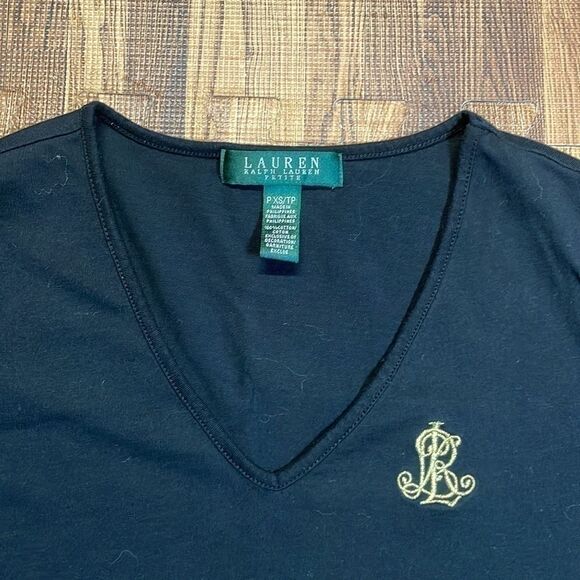 Ralph Lauren Petite black V-neck short sleeve t-shirt size PXS - Picture 2 of 5